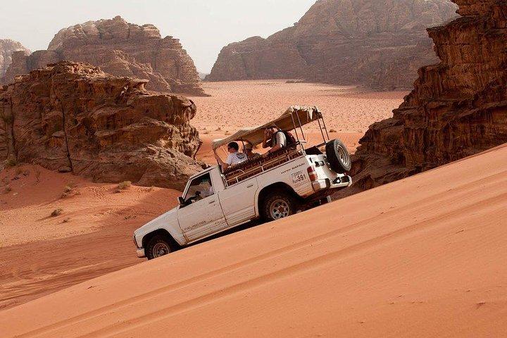 Discover Wadi Rum: Best Time to Visit, Desert Activities & Rum Magic Nights Camp